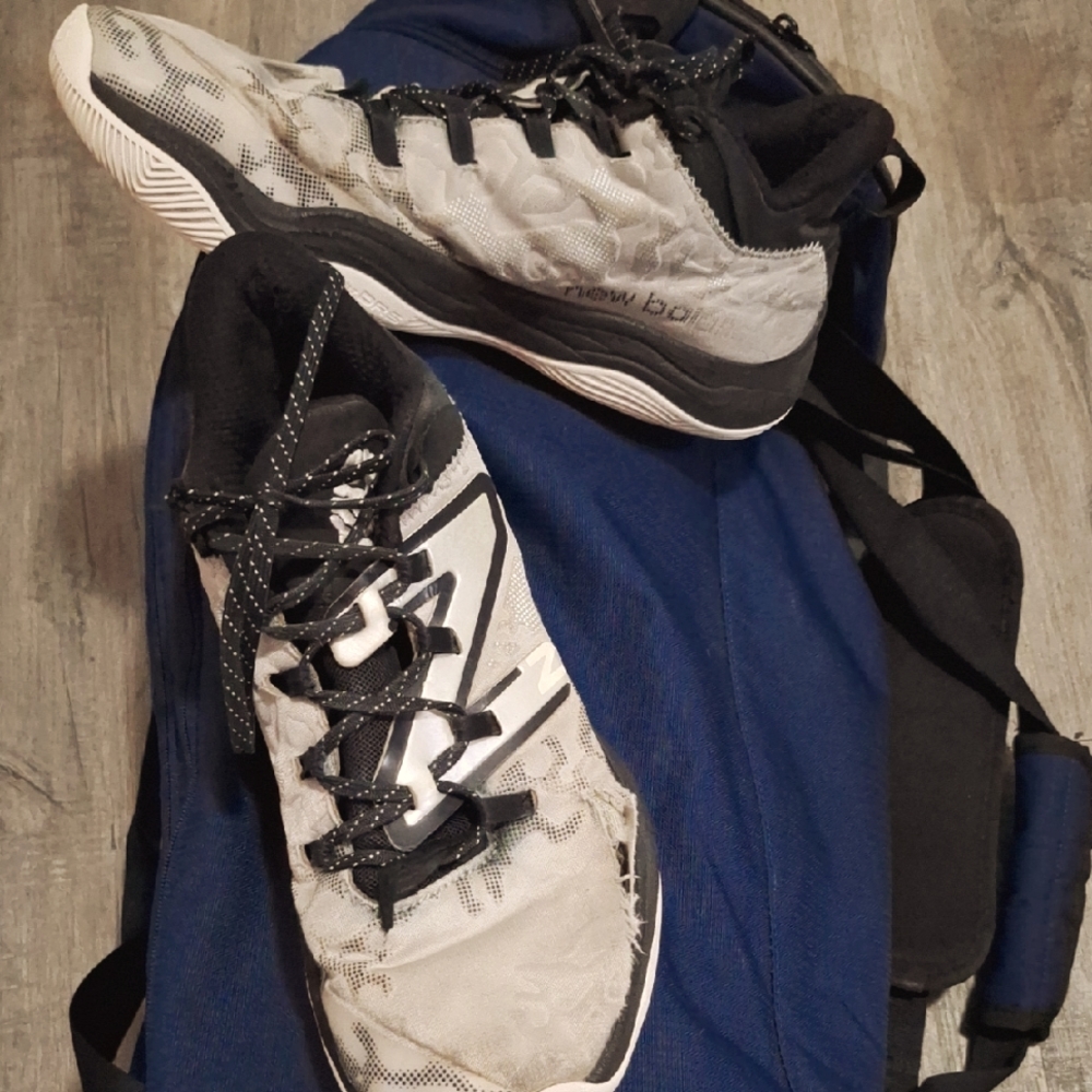 New Balance Black and Gray Athletic Shoes